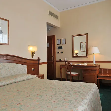 Degli Orafi 4* Florence