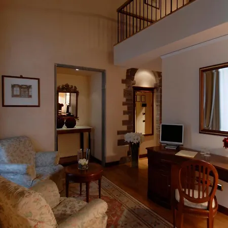 Degli Orafi Hotel 4*