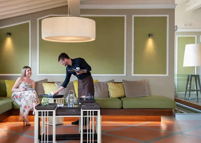 酒店 迪格里奥拉费酒店